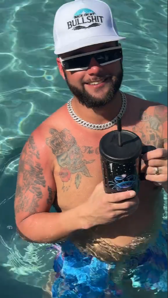 IceGrind customer wearing jewelry