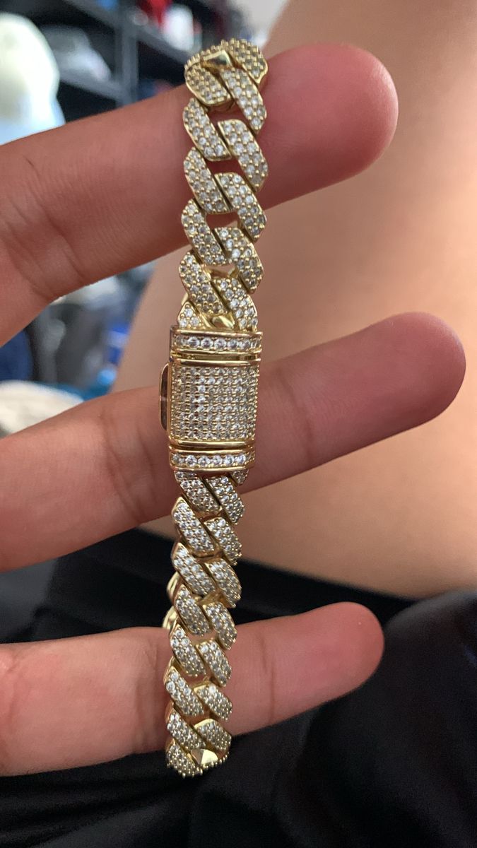 IceGrind customer wearing jewelry