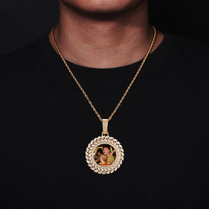 Gold Picture Pendant - Iced Wheat Wreath