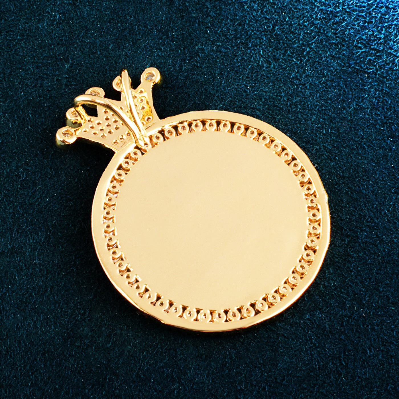 Gold Custom Photo Pendant - Royal Halo Frame