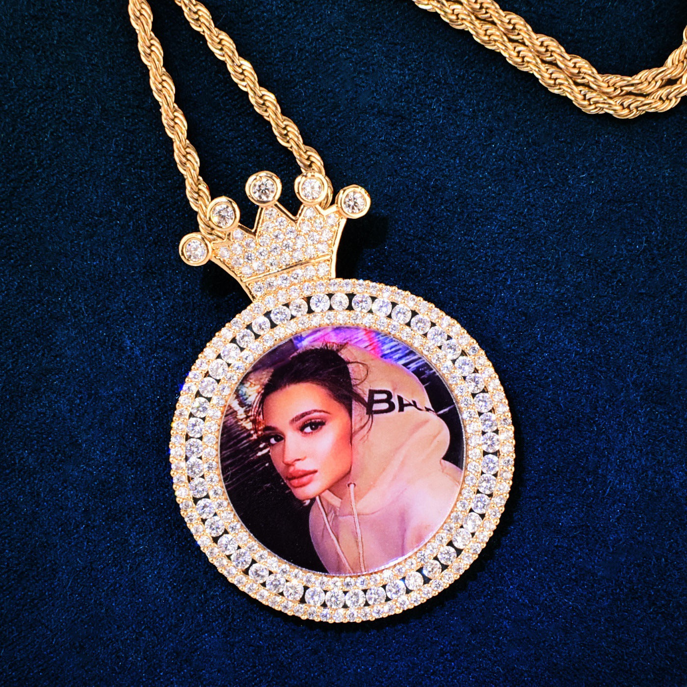 Gold Custom Photo Pendant - Royal Halo Frame