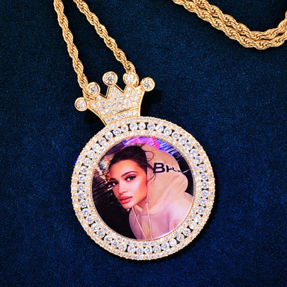 Gold Custom Photo Pendant - Royal Halo Frame