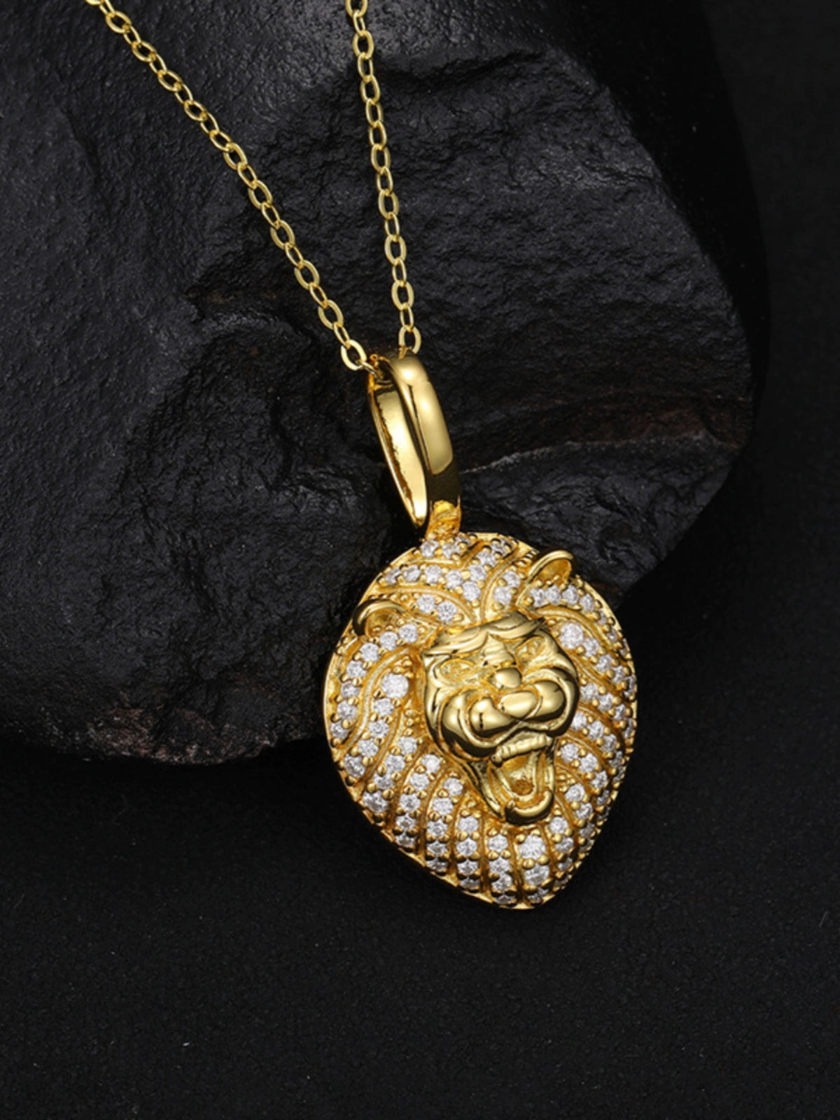 S925 Moissanite Solid Lion Head Pendant - Ice Grind