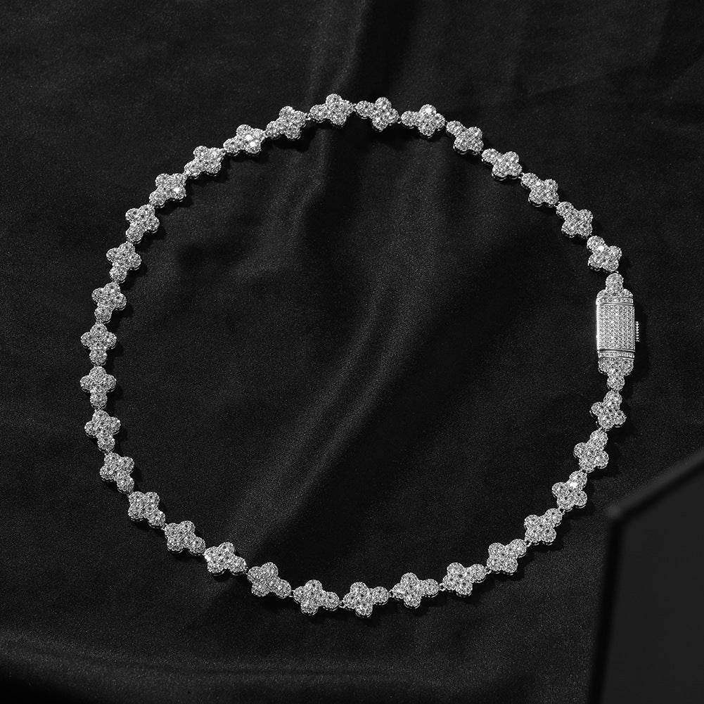 10MM white gold cross link chain displayed in a circular loop with its box clasp visible